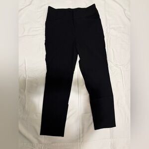 Chico's Classic Black Capris Women’s